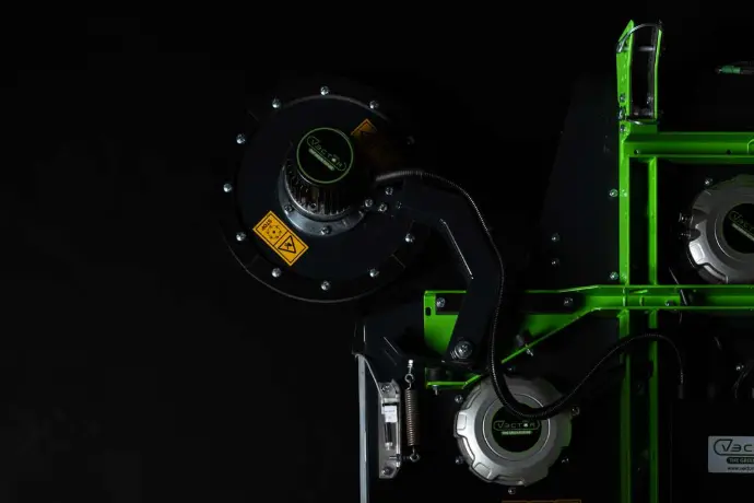 Autonoom Werktuigdrager maaidek met palenmaaier | Vector Machines