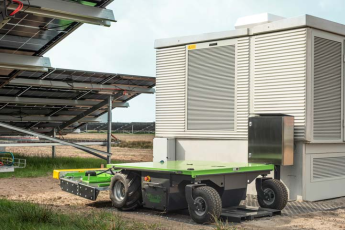 Autonoom Maairobot Docking Station Zonnepark | Inductie laden maairobot | Vector Machines