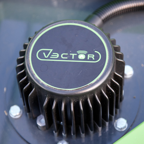 Autonome Maaimachine Zonneparken | Grasmaaien onder Zonnepanelen | Vector Machines