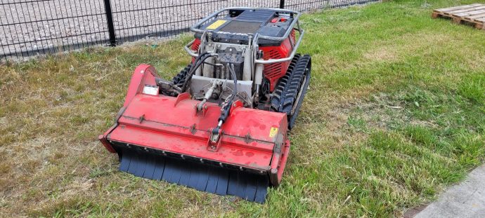 Timan RC1000 met klepelbak | Gebruikte Timan Kopen | Machine met Rupsbanden | Timan Rupsbanden | Timan Klepelbak | Vector Machines