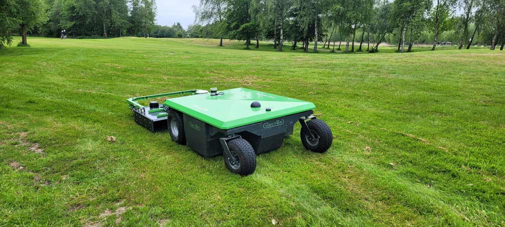 Autonomes Rasenmähen Greenkeeper Golfplatz | Rasenmähen Greenway Fairway Rauer Golfplatz | Vektormaschinen